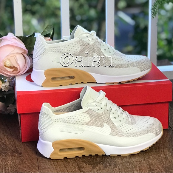 NWTNike Air Max 90 Ultra Flyknit  Sail WMNS - Picture 4 of 8